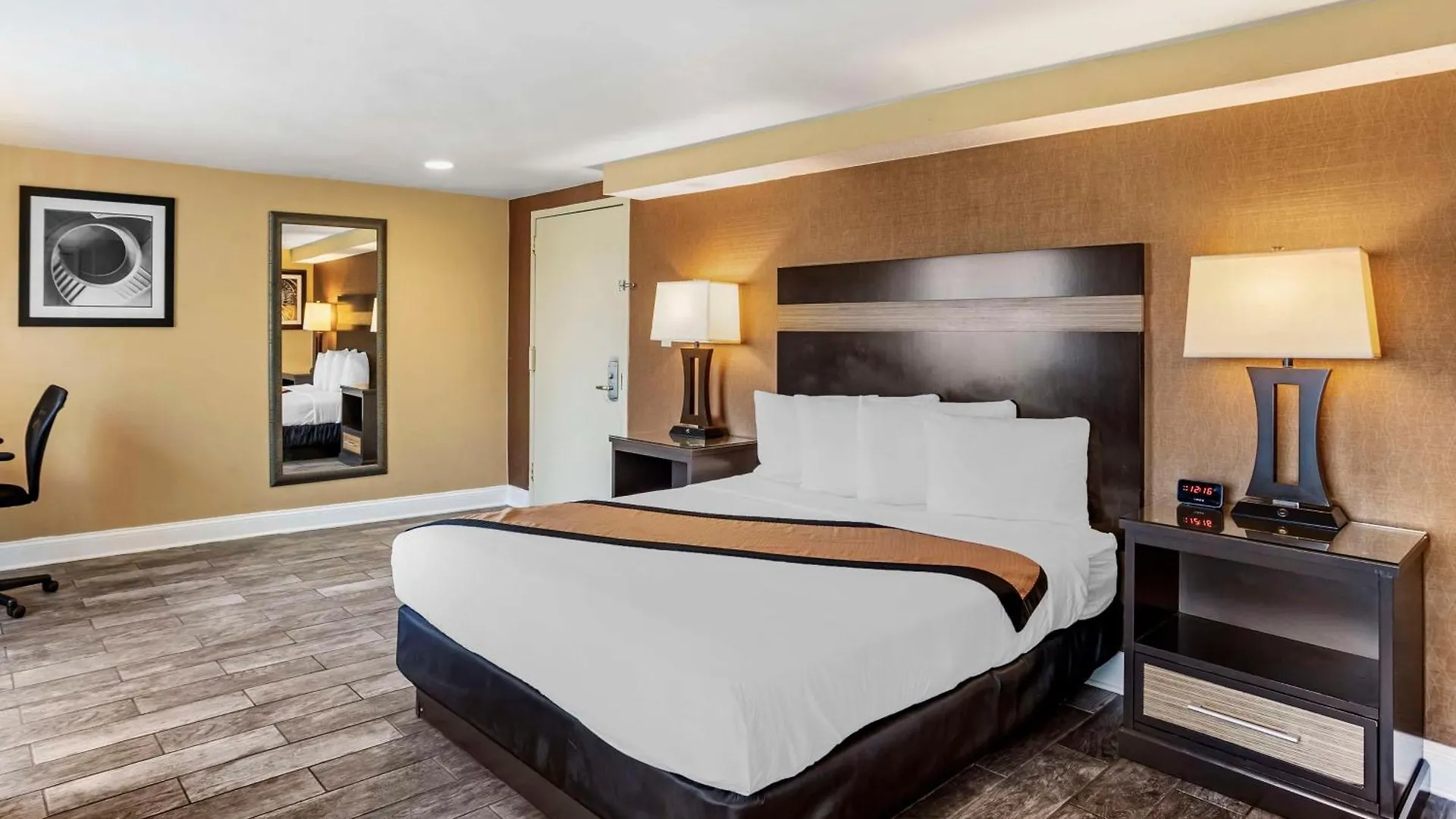 Hotel Best Western Plus Newark Airport West