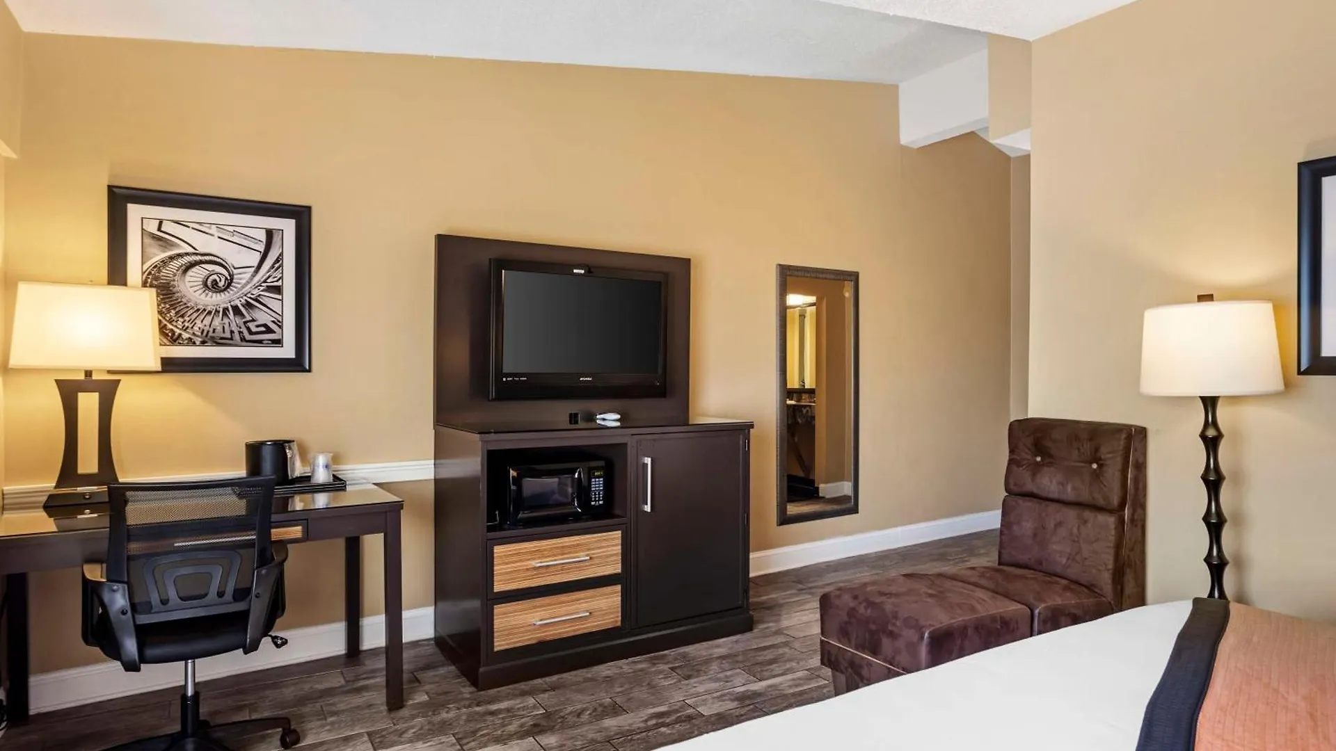 Hotel Best Western Plus Newark Airport West